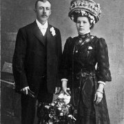5517795205003286-img535 Olof Westman och Fredrika Amalia f. Persson\Olsson gifter sig i Norra Råda kyrka 1910-09-04